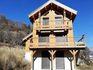 Chalets for 10 People Apartment in Uvernet-Fours