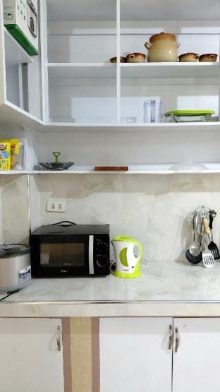 Overlooking Affordable Near Town Guisad Transient Apartment in Baguio