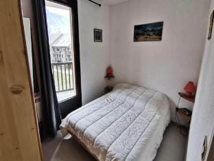 Apartment in Reallon with Slope Access Apartment in Provence-Alpes-Côte d'Azur