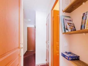 Apartment in Hautes-Alpes with Ski-In Access Apartment in Provence-Alpes-Côte d'Azur