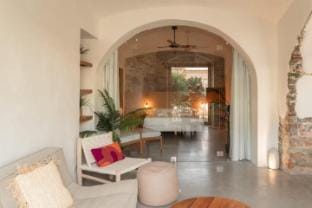 Montera appartement centre ville avec piscine chauffée et jardin Apartment in Bastia