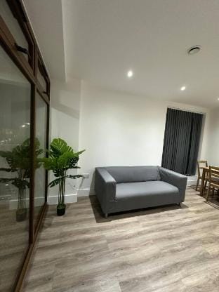 London 1 bed Luxe flat Ilford Beautiful Apartment in Barking