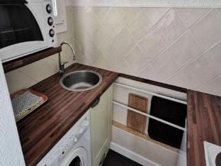 Rooms for 4 People Apartment in Le Barcarès