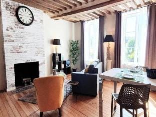 Place St Sauveur Standing and Comfort Apartment in Caen