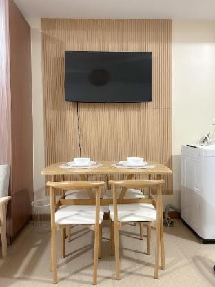 The Calm Space - Condo beside Venice Grand Canal Apartment in Makati