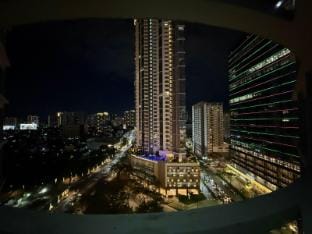 Condo in BGC by MichVist Apartment in Makati