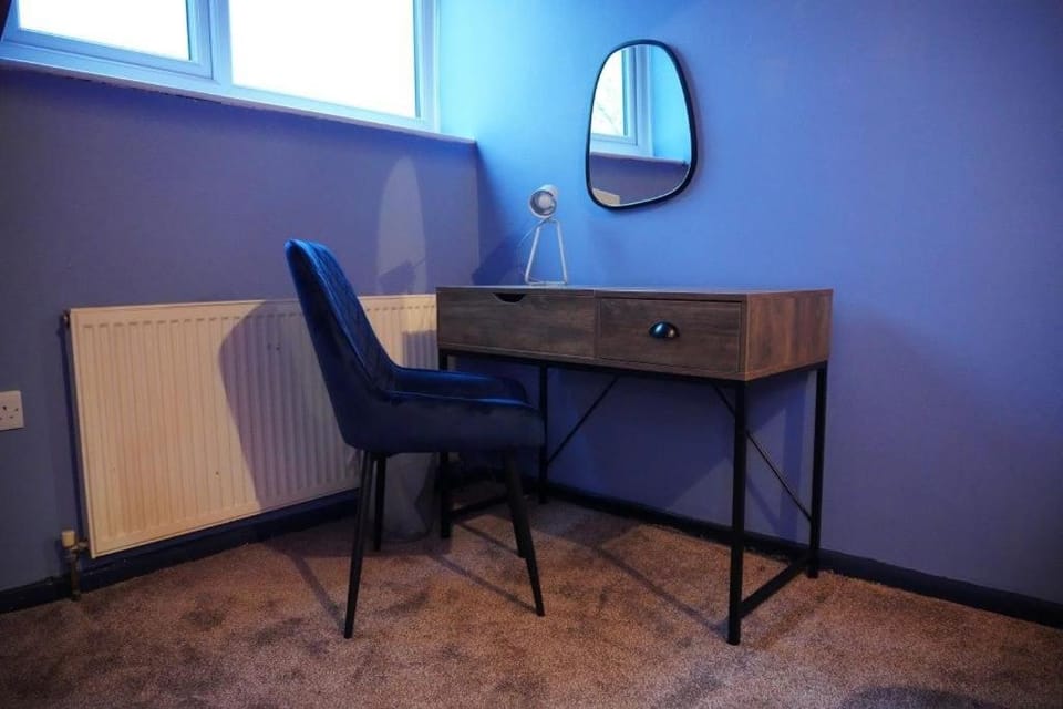Unique 3-Bed | Free Parking | Near Meadowhall & M1 Apartment in Rotherham