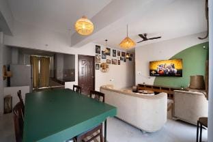 11 Mins to Vishwanath ji Mandir-3BHK all ensuite Apartment in Varanasi