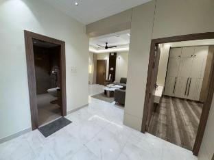 Luxe 3Bhk/Assi Road & 10 Mins to temple Apartment in Varanasi