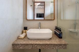 Toya Villa 4 apart -Cozy Stay in Ubud-Pool&Garden Apartment in Kuta
