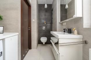 Lumina airy apartment with balcony Apartment in Warsaw