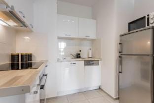 Golden Apartments Warsaw - Pereca Residence&71 Apartment in Warsaw