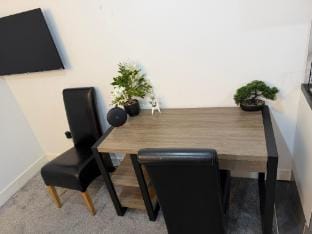 2 bedroom luxury apartment with balcony Apartment in Bournemouth