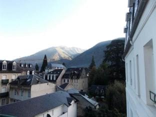Residence Hotel Des Bains for 6 people Apartment in Occitanie