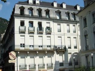 Residence Hotel Des Bains for 6 people Apartment in Occitanie