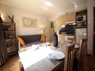 Residence Jardins Du Ramel for 6 people Apartment in Occitanie