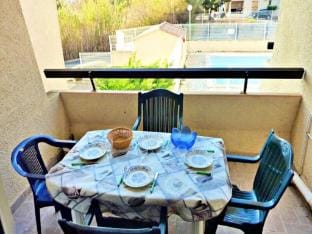 Rooms for 4 People Apartment in Marseillan