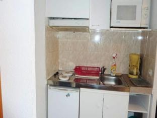 Rooms for 4 People Apartment in Marseillan