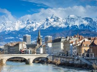 Fully Equipped Gem Stay, Le Felix Apartment in Grenoble