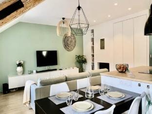 The Pearl Hypercenter Renovated Apartment in Grenoble