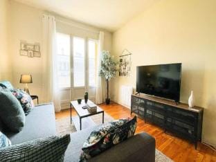 Apartment in Grenoble near GEM  Market Apartment in Grenoble