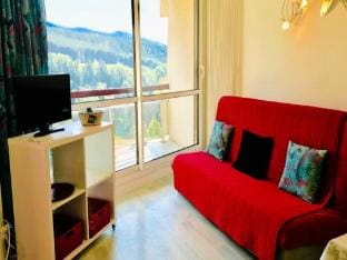 Residence Les Aloubiers for 6 people Apartment in Provence
