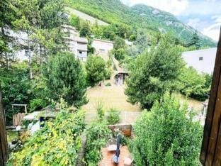 Studio La Tronche Near Hospital Apartment in Grenoble