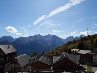 Studio in Viel Alpe near Telecentre Lift Apartment in Huez