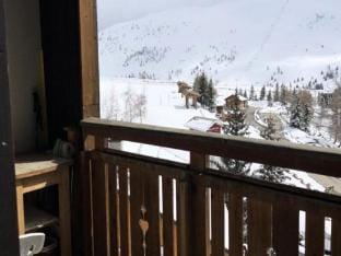 Apartment in France near Ski Slopes Apartment in Huez