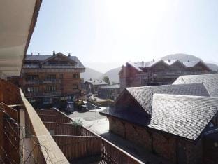 Studio on Avenue des Jeux near Telecentre Apartment in L'Alpe d'Huez