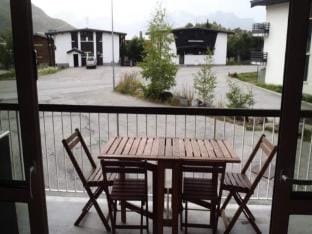 Studio in Rifnel with Balcony  Local Cafes Apartment in Huez