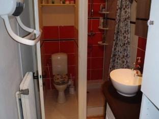 Studio in Rifnel with Balcony  Local Cafes Apartment in Huez