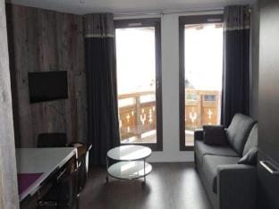 Studio in France with Ski-In Access Apartment in Huez