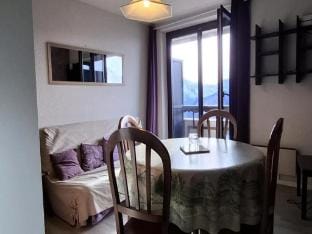 Apartment in Alpe dHuez near Ski Gondola Apartment in Huez