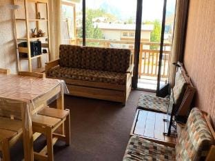 Studio in Rif Nel with Ski Slope Access Apartment in Huez