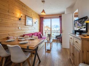 Chalet in Alpe dHuez near Ski Slopes Apartment in Huez