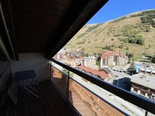 Apartment in Les Deux Alpes near Jandri Express Apartment in Les Deux Alpes