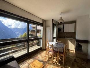Apartment in Les 2 Alpes near Diable Lift Apartment in Les Deux Alpes