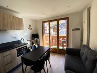 Studio in Les Deux Alpes near Ski Slopes Apartment in Les Deux Alpes