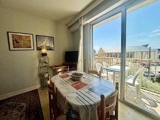 Apartment in France near Beaches Apartment in Quiberon