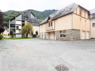 Apartment in St Lary near Gondola Apartment in Saint-Lary-Soulan