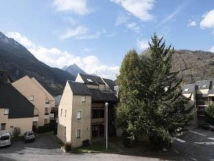 Apartment in Saint Lary near Thermal Baths Apartment in Saint-Lary-Soulan