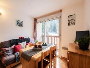 Apartment in Saint-Lary near Gondola Apartment in Saint-Lary-Soulan