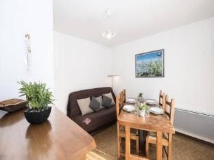 Apartment in Saint-Lary near Thermal Baths Apartment in Saint-Lary-Soulan