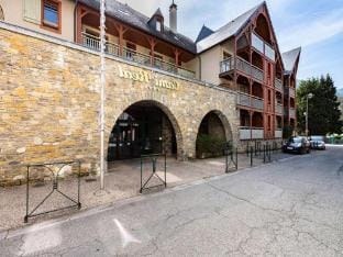 Apartment in Saint Lary near Thermal Baths Apartment in Saint-Lary-Soulan