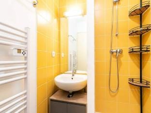 Rooms for 8 People Apartment in Occitanie