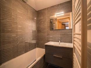 Apartment in La Charmette with Ski-InSki-Out Apartment in Les Avanchers-Valmorel