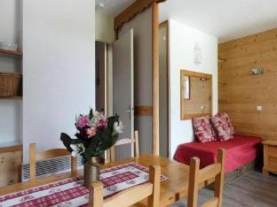 Apartment in Planchamp with Ski-InSki-Out Access Apartment in Les Avanchers-Valmorel