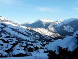 Apartment in Mottet at the Foot of Ski Slopes Apartment in Les Avanchers-Valmorel