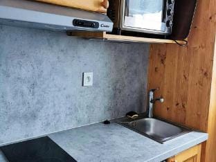 Apartment in Mottet at the Foot of Ski Slopes Apartment in Les Avanchers-Valmorel